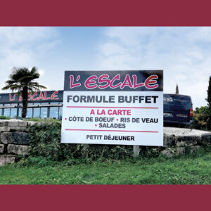 Panneau 4x3 publicitaire pour mise en avant d'un restaurant, panneau menu